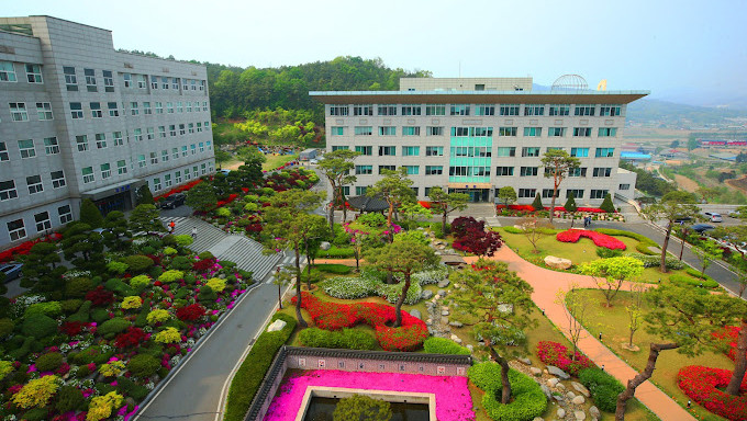 TRƯỜNG NHẬT NGỮ EIKOU